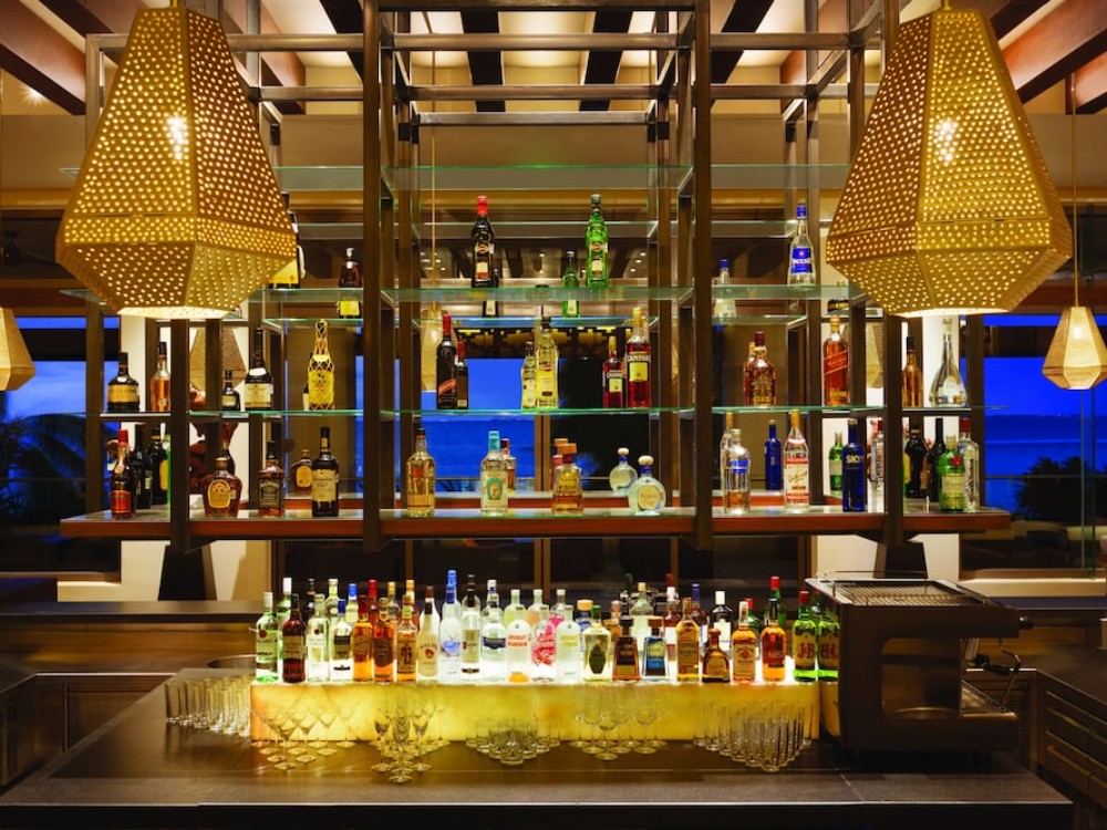 Bar Options at Hyatt Ziva Cancun