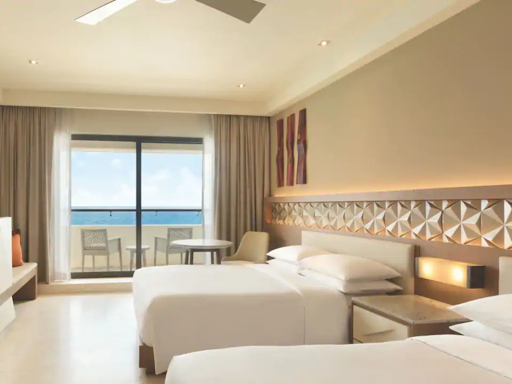 room Club Ocean Front Double - Hyatt Ziva Cancun